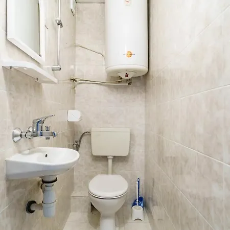 Bright And Spacy Apartment In The Center Of Sofia Lägenhet